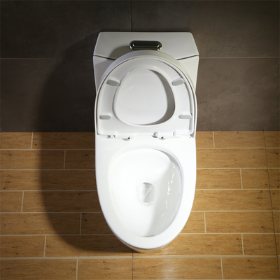 Het hoogste Gelijke Systeem van Siphonic van het Knoop Compacte Verlengde Toilet Dubbele Spoelende